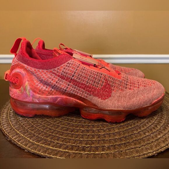 Nike Air VaporMax 2020 Flyknit Team Red size 10 mens CT1823-600 - Picture 1 of 8